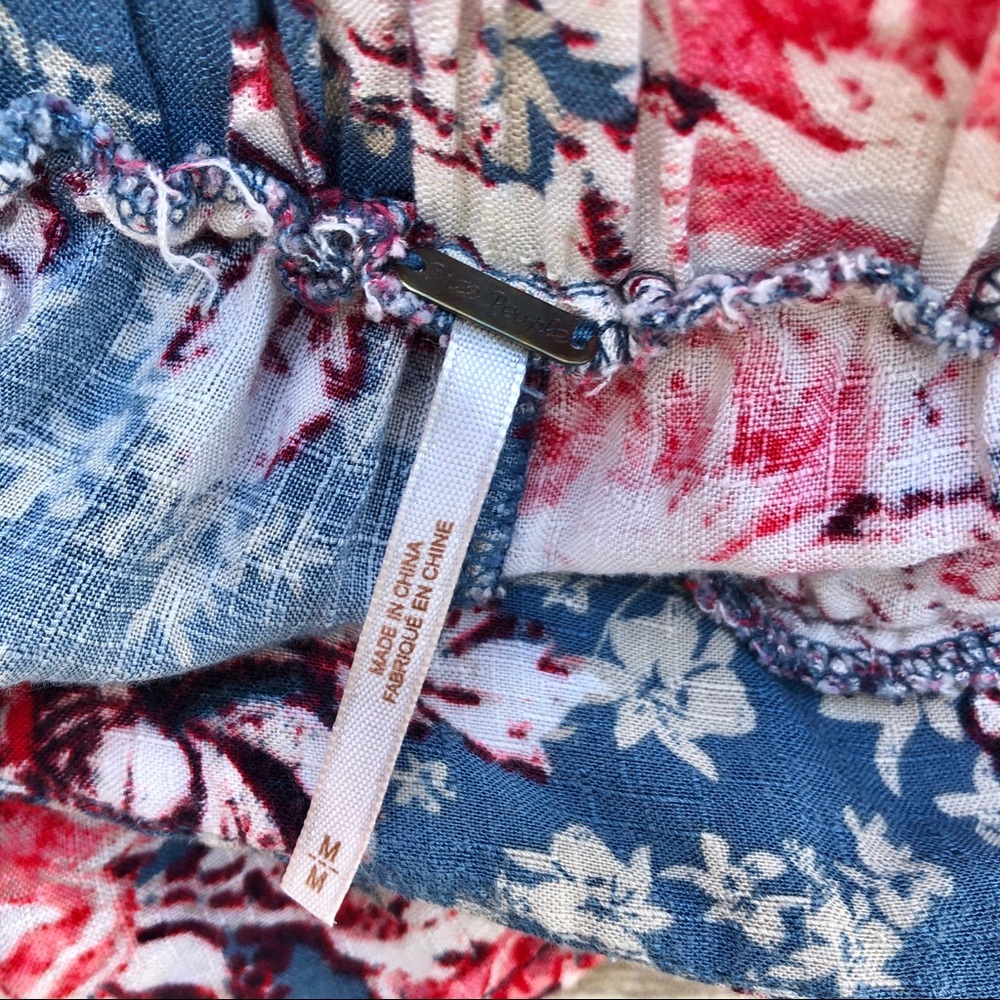 ⚔️SOLD⚔️ Free people elastic waist ruffle floral shorts M - Picture 10 of 10